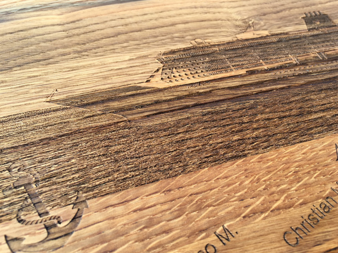 Ihr Haus, ihr Auto, ihre Yacht. RUPPERTdesign brennt Ihr Foto mittels Laser auf das Holz.